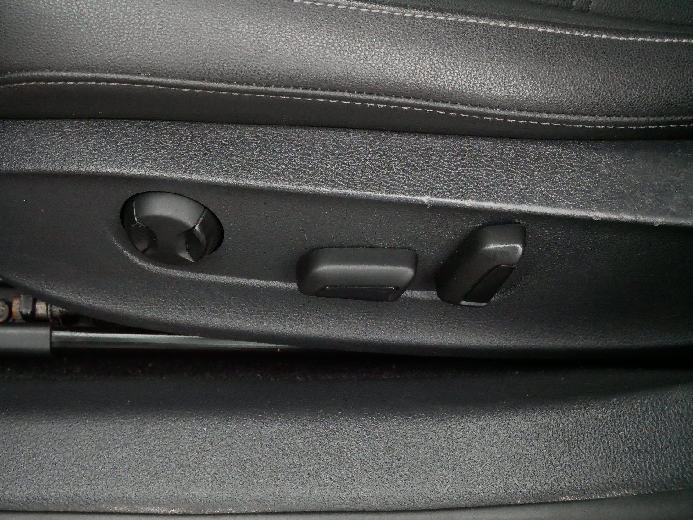 Used 2021 Volkswagen Passat 2.0T R-Line image 20