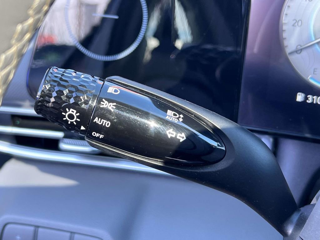 Certified 2024 Hyundai Elantra SEL w/ Convenience Package image 26