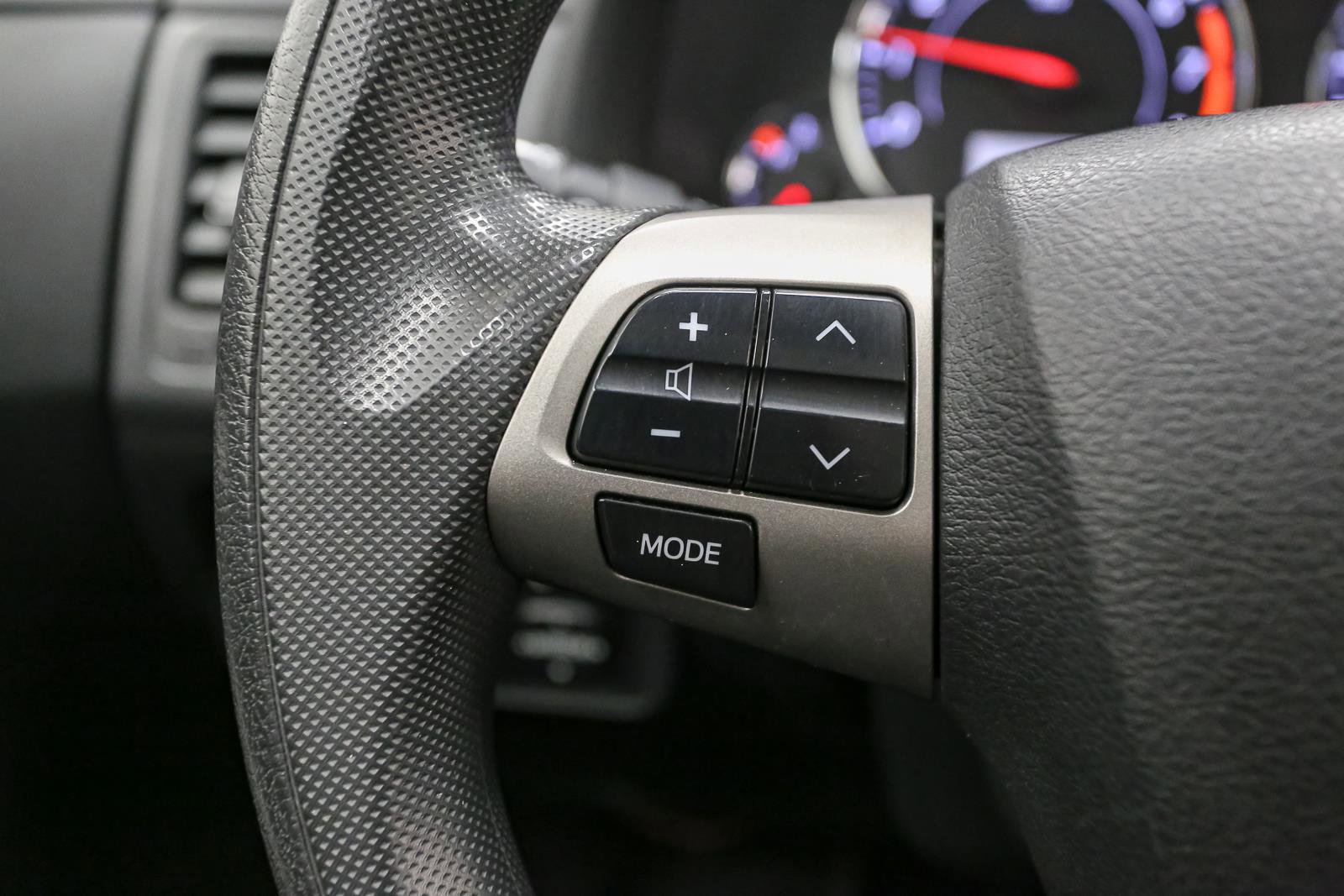 Used 2013 Toyota Corolla S w/ Premium Pkg FWD image 28
