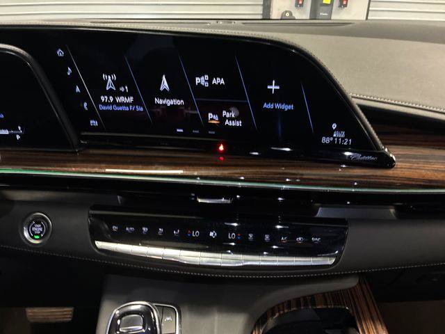 Certified 2024 Cadillac Escalade ESV Premium Luxury w/ Performance Package AWD/4WD image 51