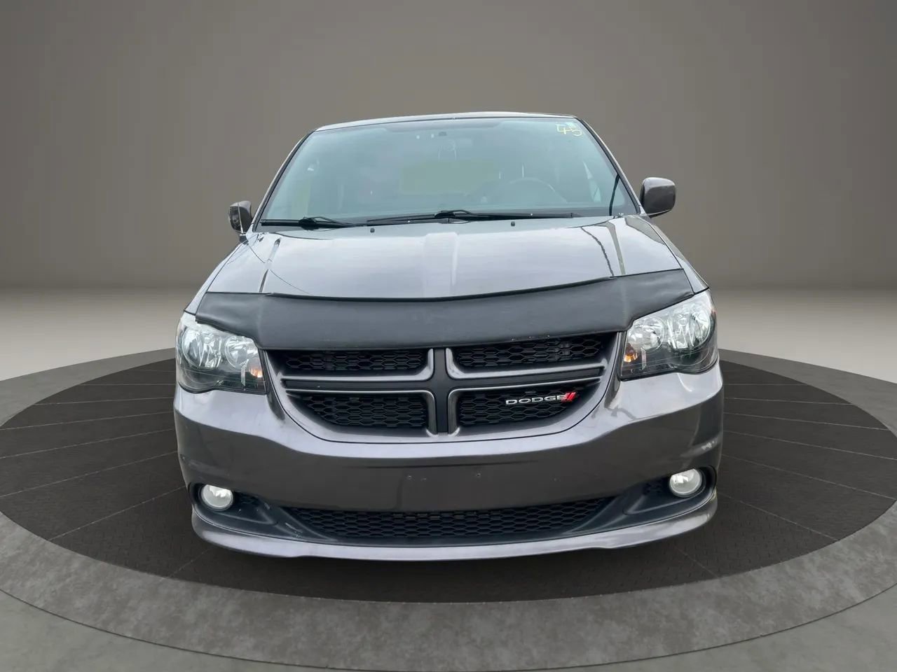 Used 2016 Dodge Grand Caravan R/T FWD image 2