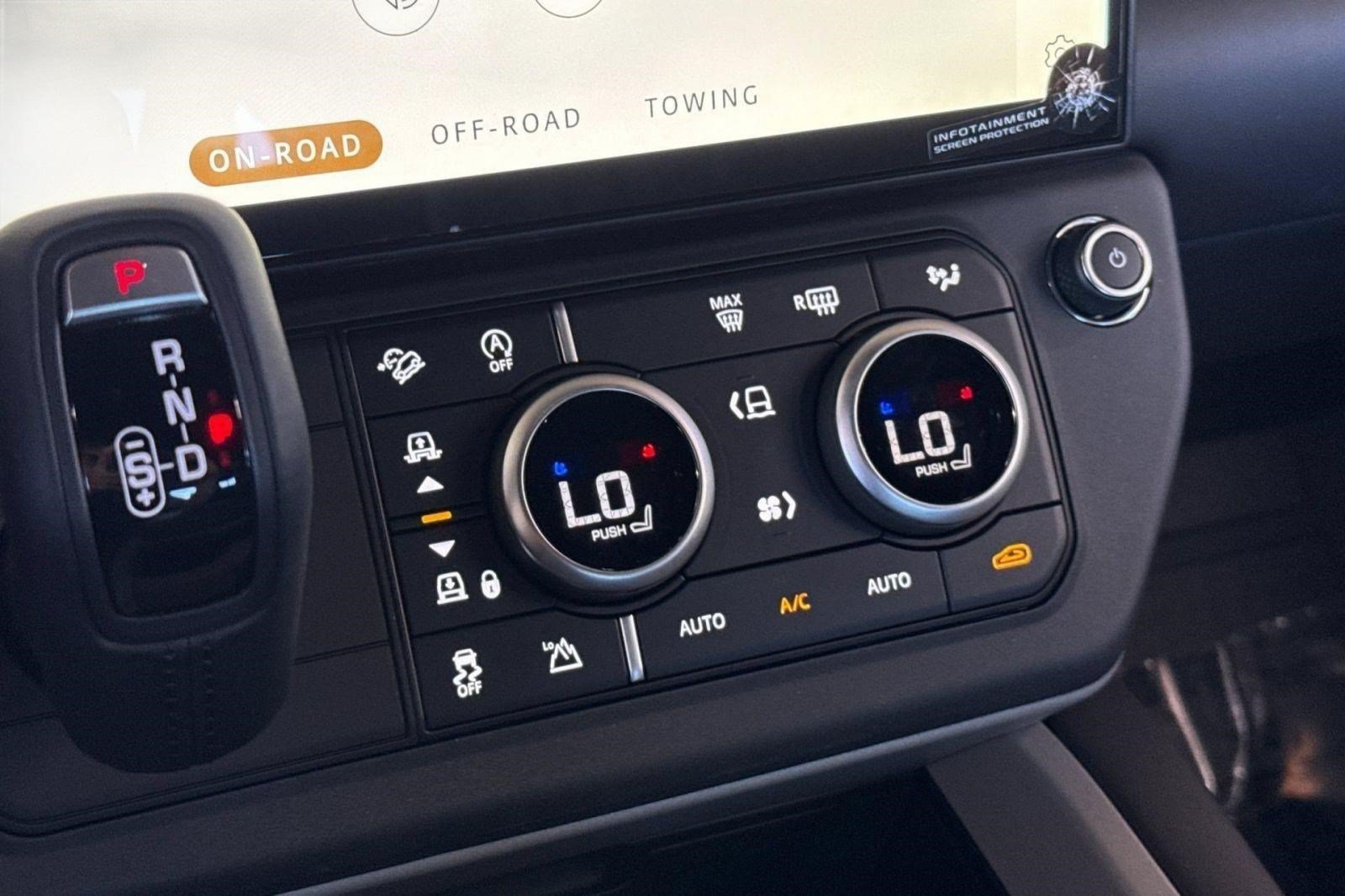 New 2026 Land Rover Defender 130 X AWD/4WD image 18