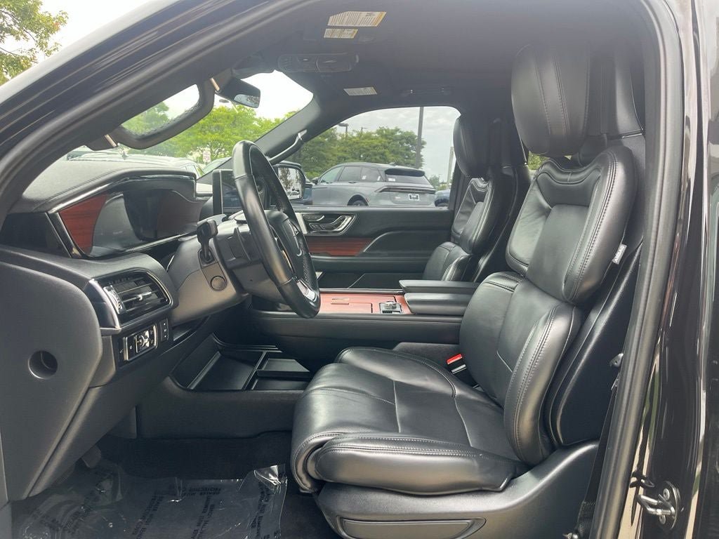 Certified 2024 Lincoln Navigator L Reserve AWD/4WD image 26