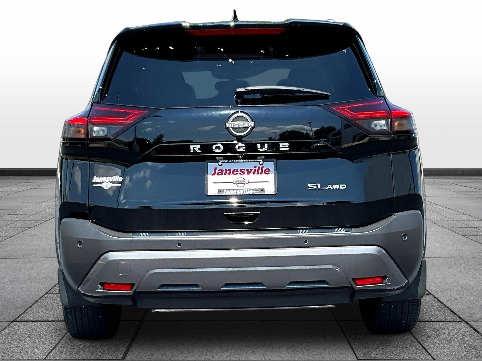 Used 2023 Nissan Rogue SL AWD/4WD image 6