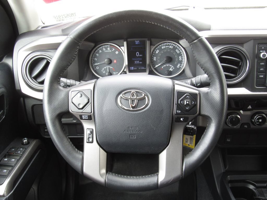 Used 2017 Toyota Tacoma SR5 AWD/4WD image 24