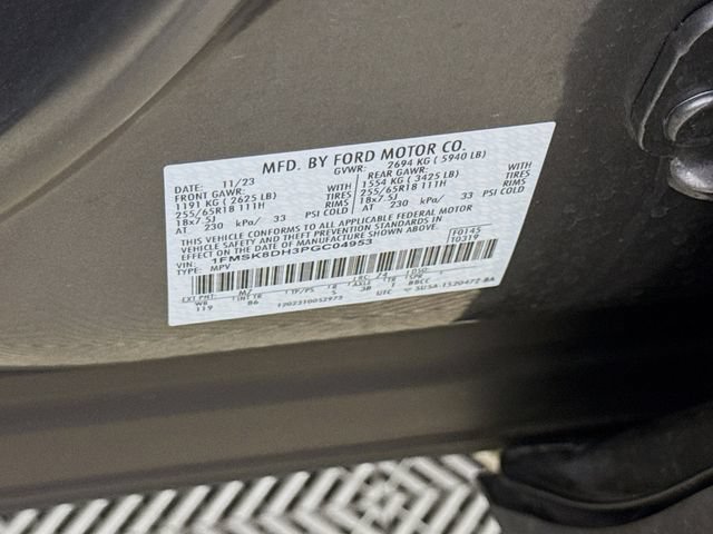 Used 2023 Ford Explorer XLT w/ Class IV Trailer Tow Package AWD/4WD image 31