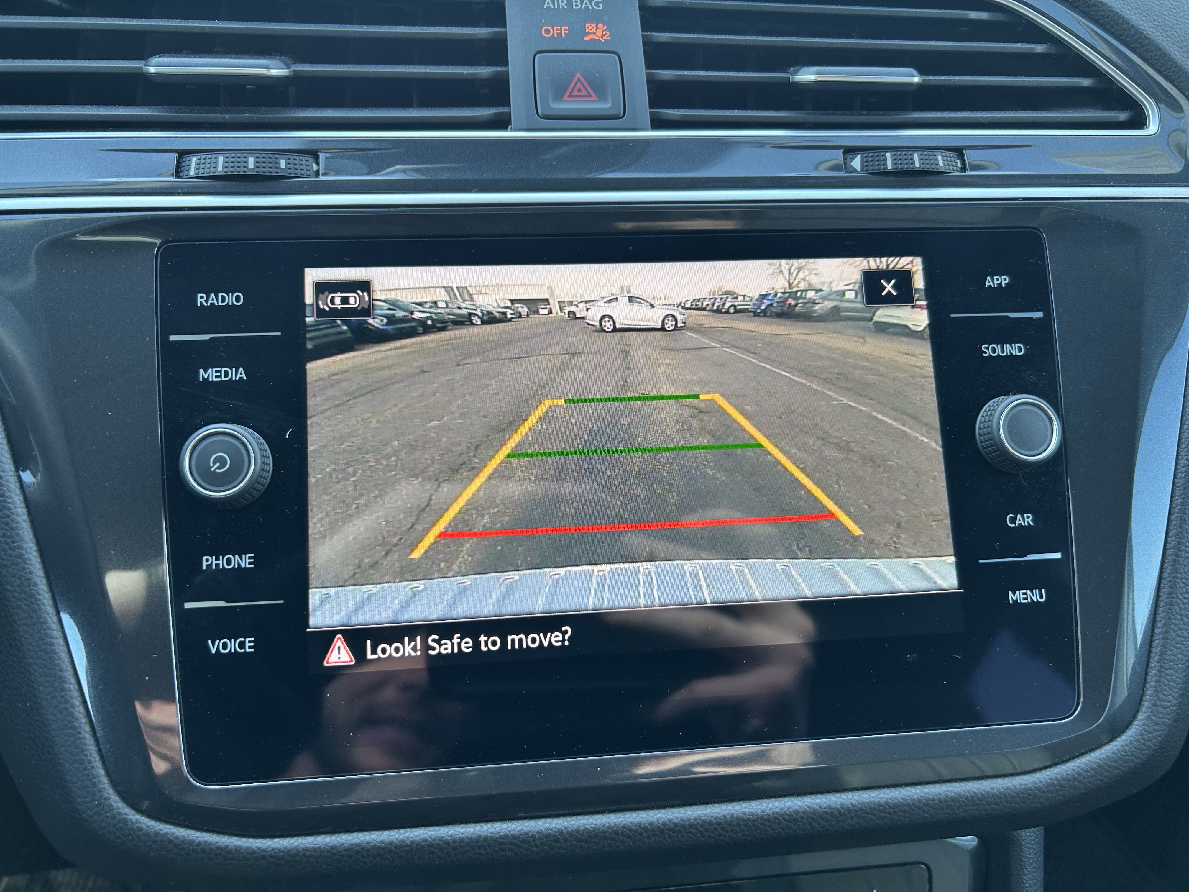 Certified 2024 Volkswagen Tiguan SE image 14