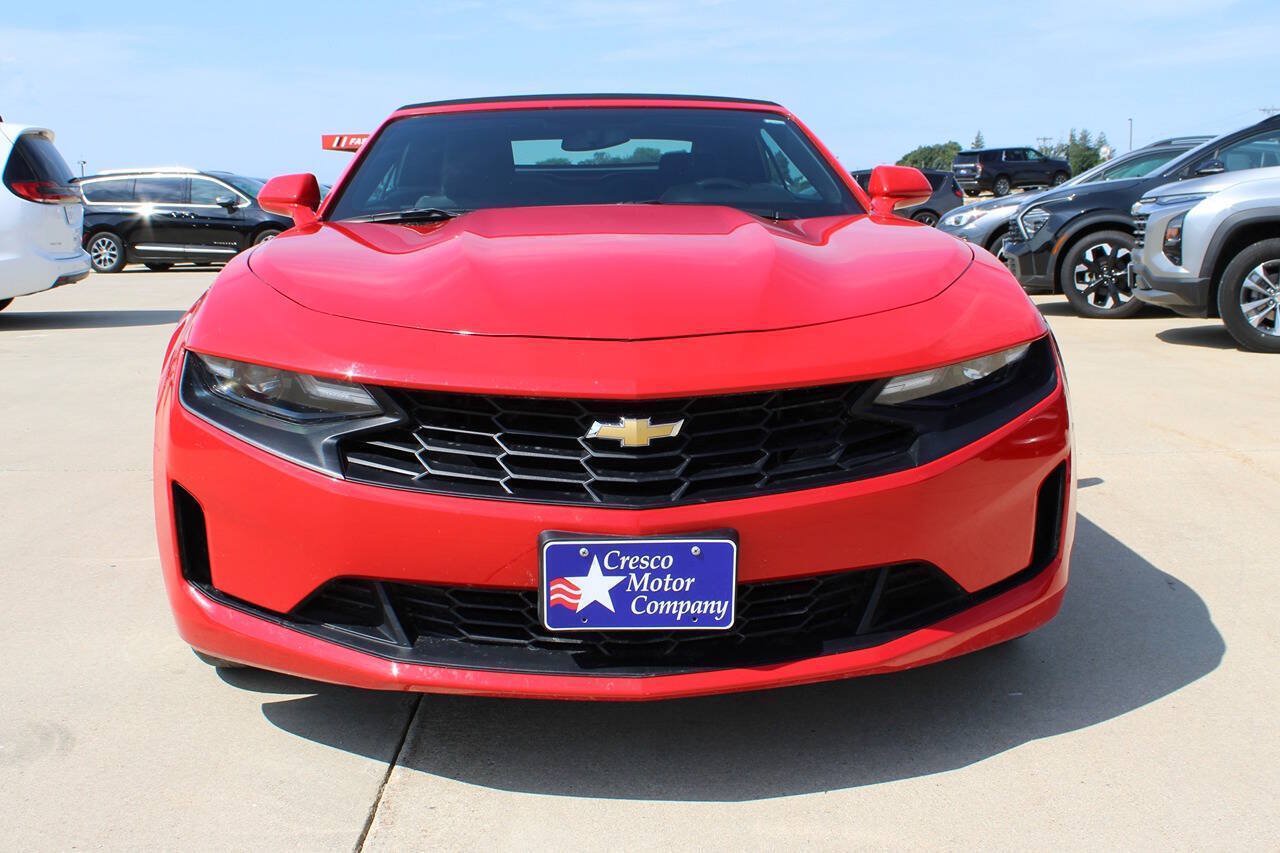 Used 2019 Chevrolet Camaro LT RWD image 4