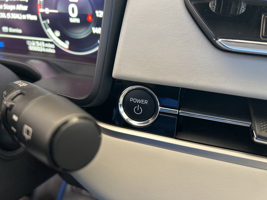 New 2025 Mitsubishi Outlander SEL image 47