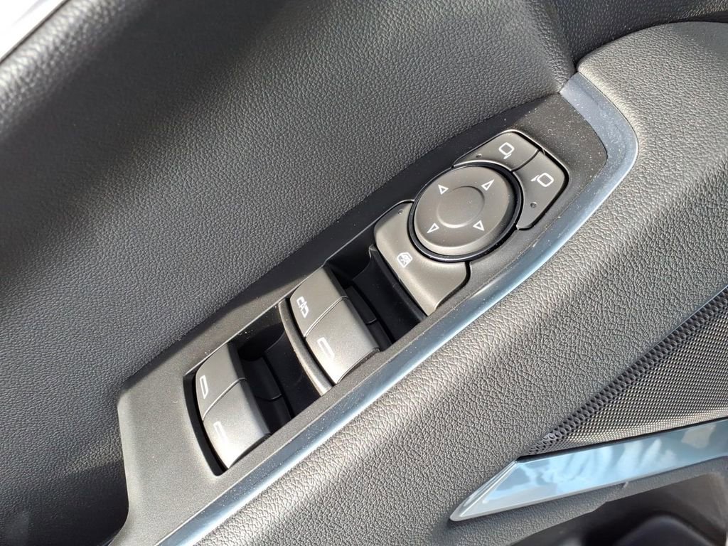 New 2026 GMC Sierra 1500 SLE image 13