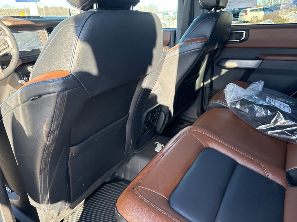 Used 2023 Ford Bronco Outer Banks w/ Sasquatch Package image 32
