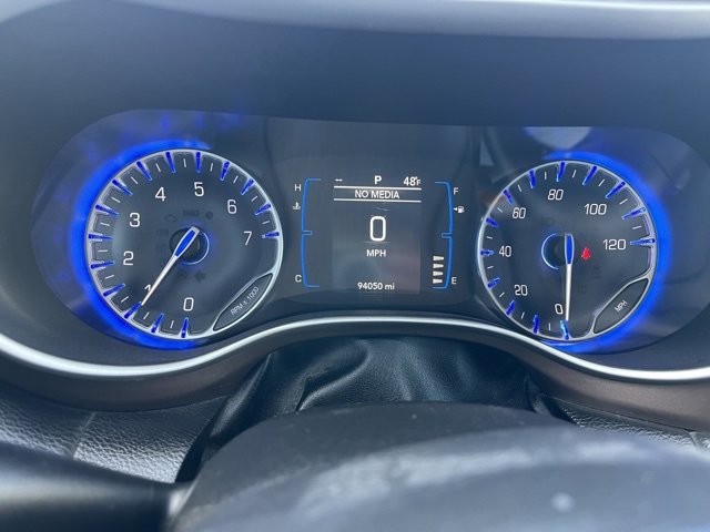 Used 2018 Chrysler Pacifica LX image 45