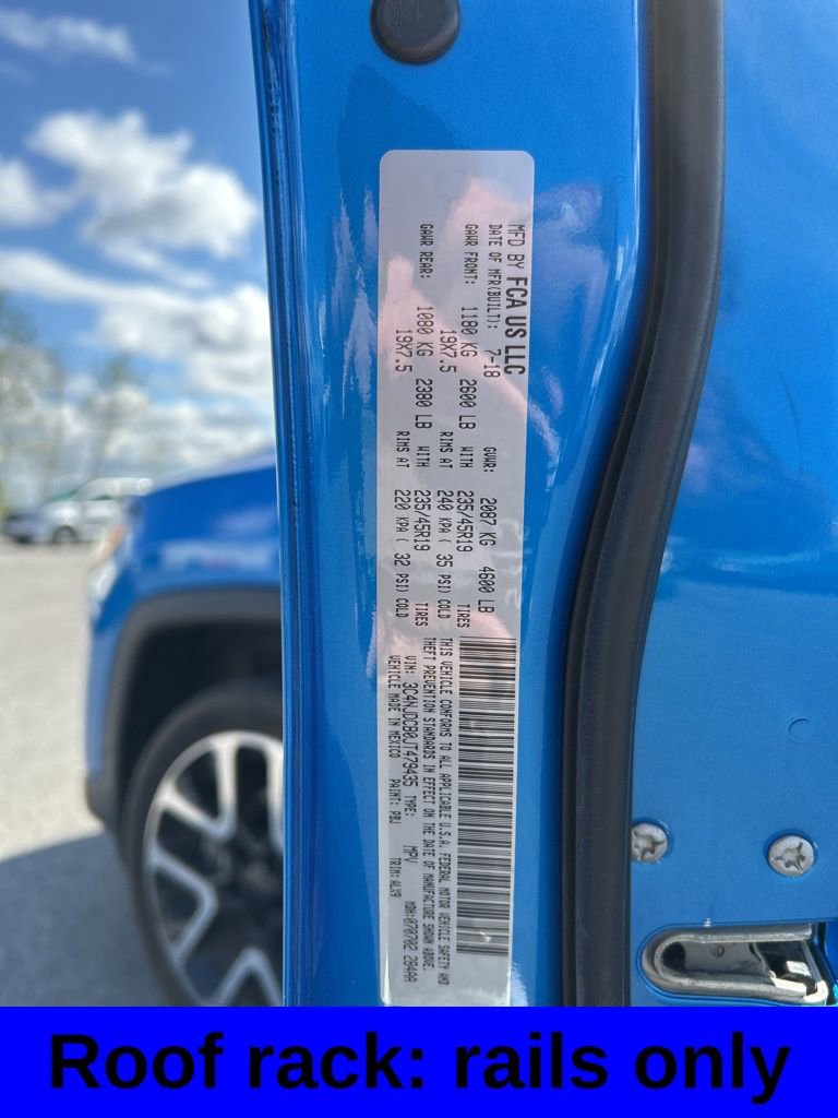 Used 2018 Jeep Compass Limited image 15
