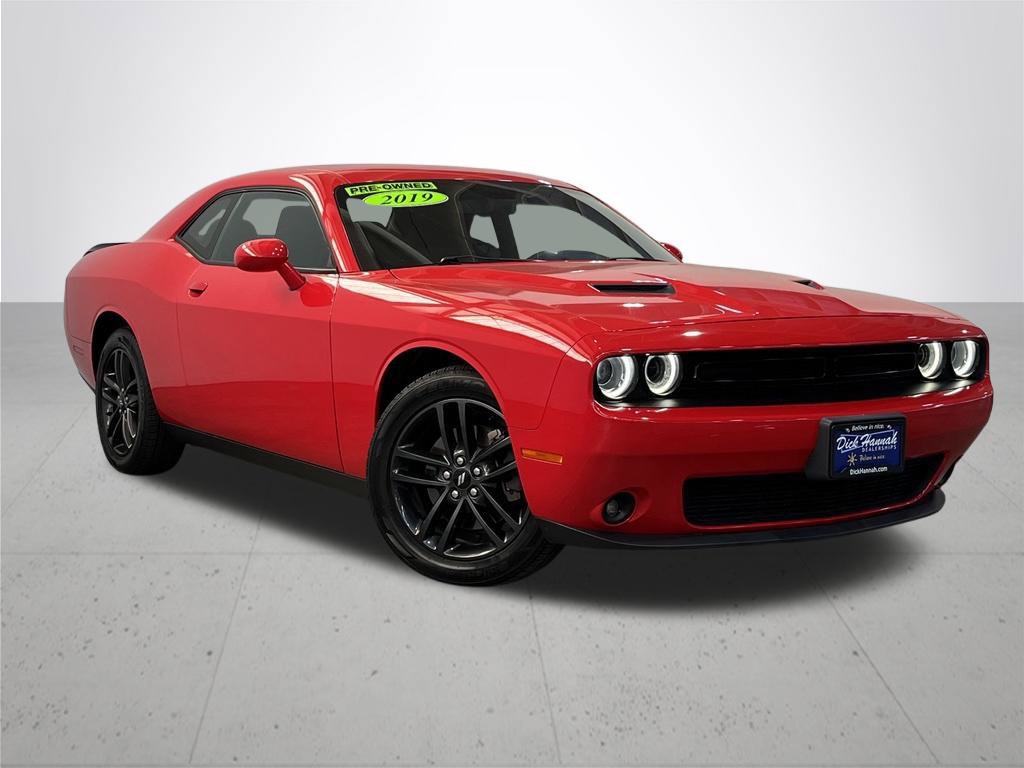 Used 2019 Dodge Challenger SXT w/ Blacktop Package AWD/4WD image 7