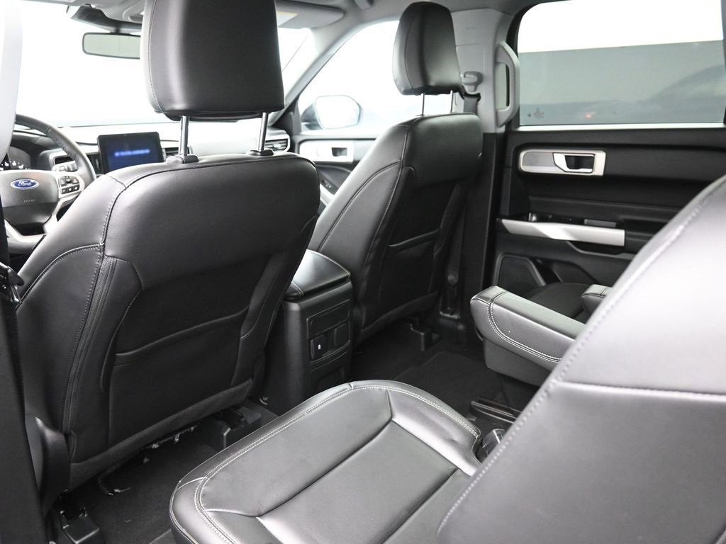 Certified 2023 Ford Explorer XLT w/ Equipment Group 202A image 2