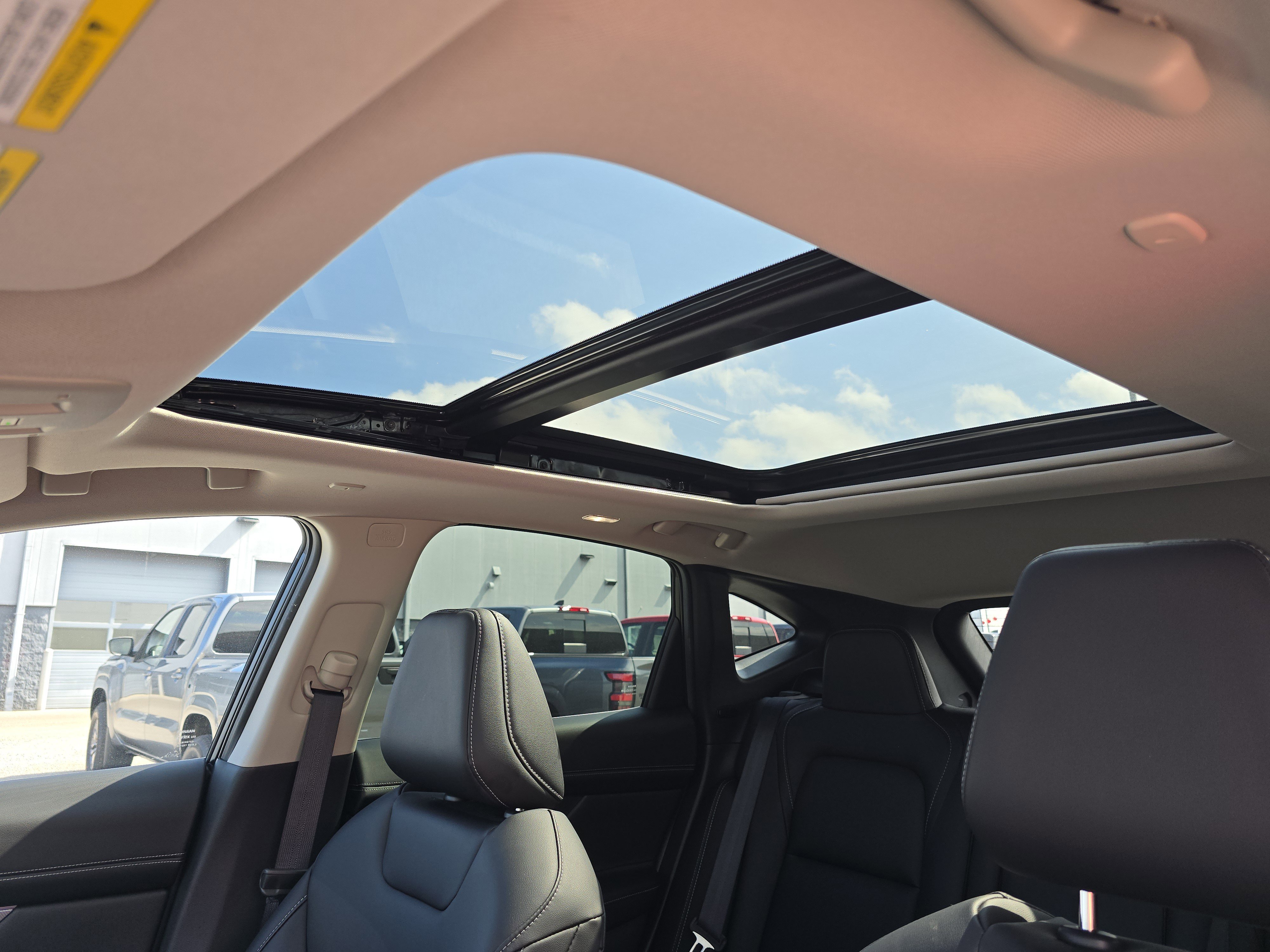 Used 2025 Nissan Murano SL image 5