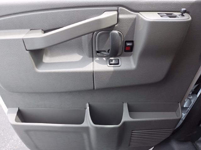 New 2026 GMC Savana 3500 w/ Driver Convenience Package RWD image 27