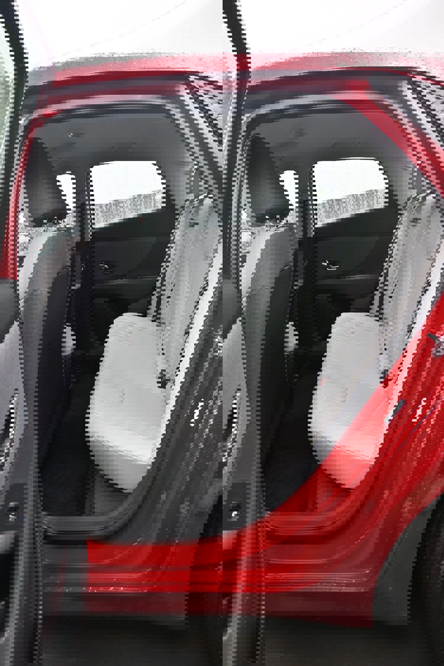 Certified 2025 Hyundai Elantra Limited image 12