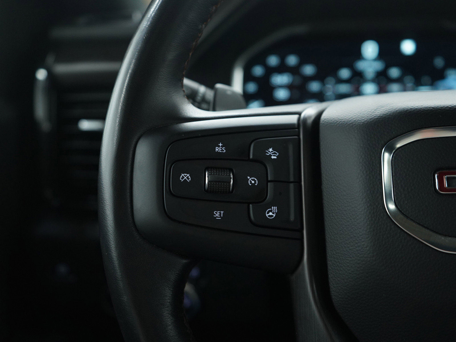 Used 2022 GMC Sierra 1500 AT4 w/ AT4 Premium Package image 26