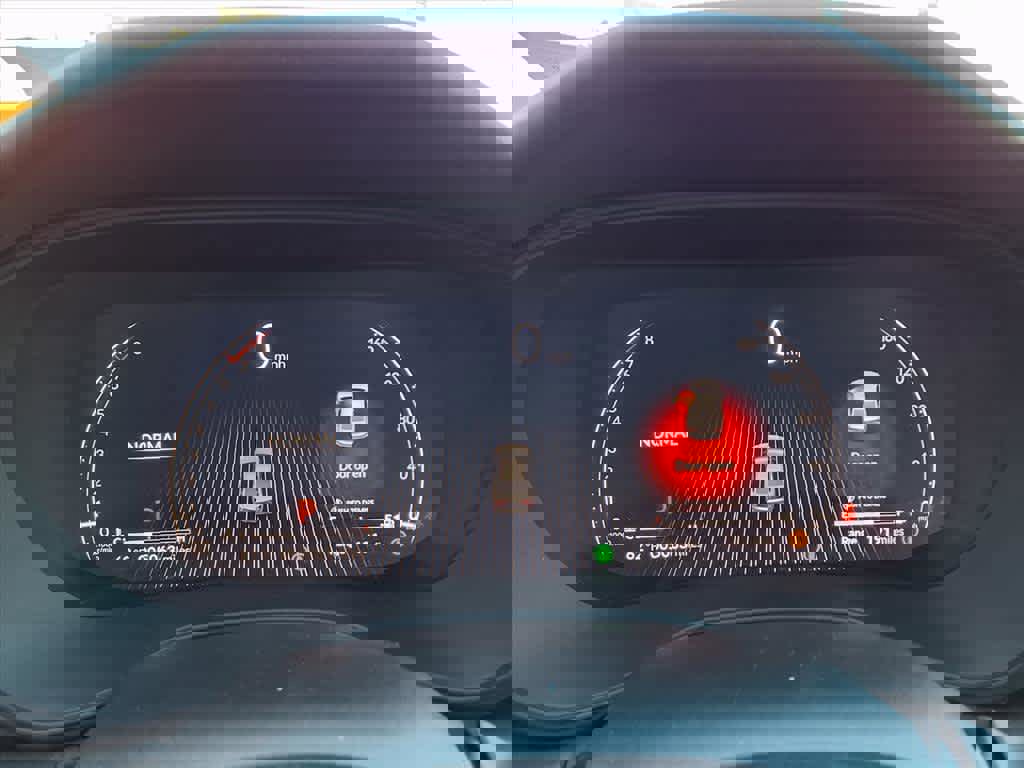 Certified 2025 Acura TLX w/ Technology Package image 22