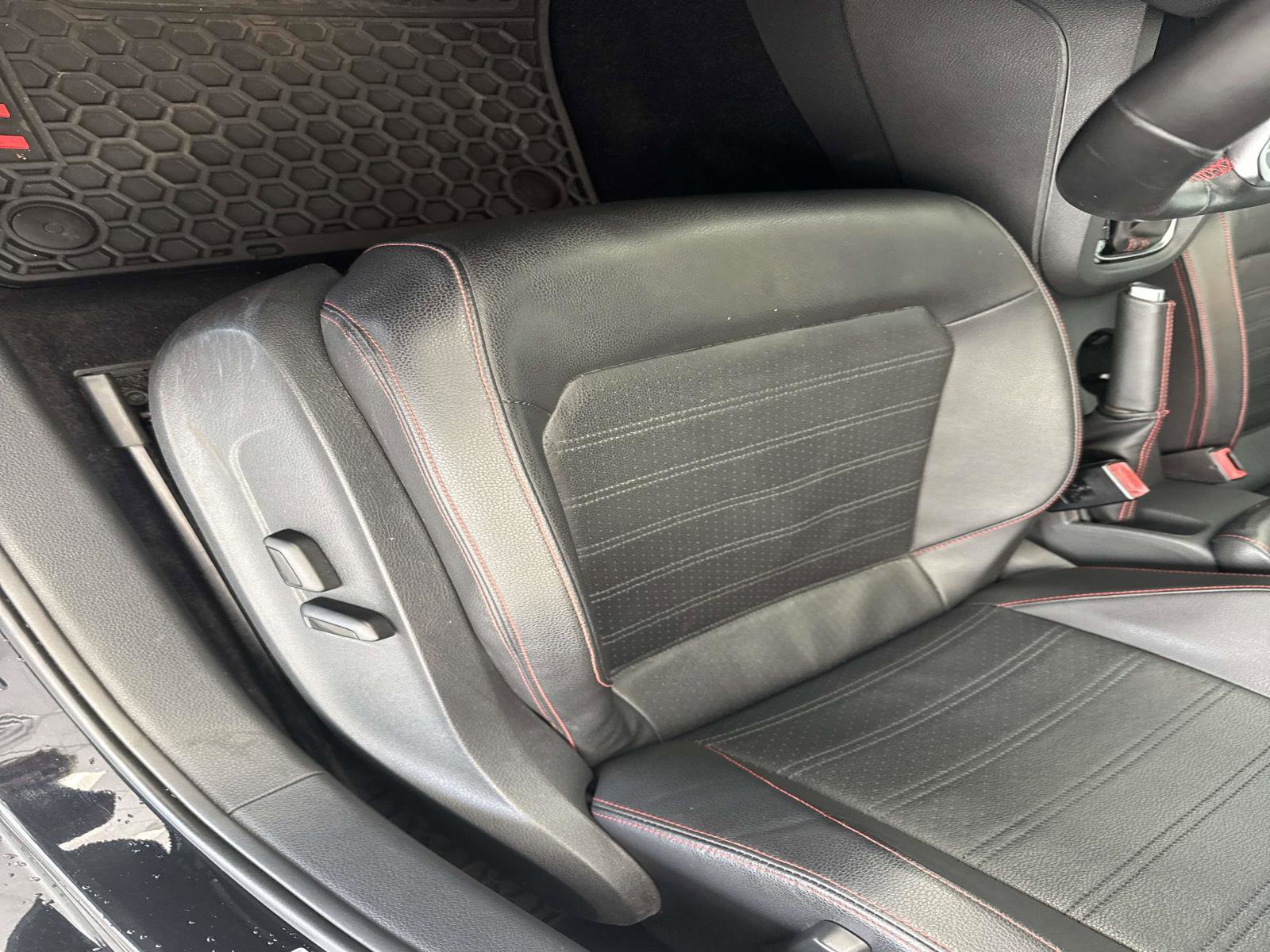 Used 2018 Volkswagen Jetta GLI FWD image 20