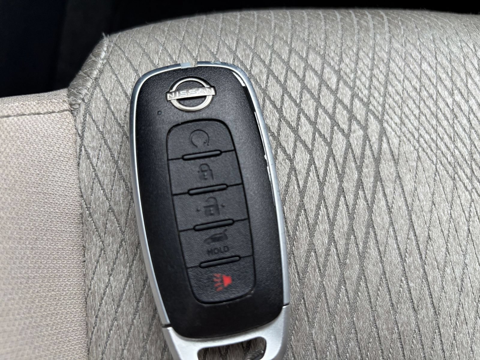 Used 2025 Nissan Rogue SV AWD/4WD image 18