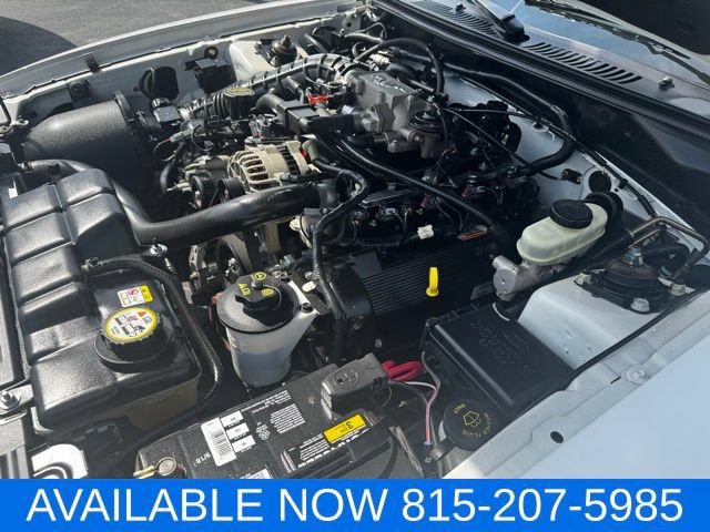 Used 2004 Ford Mustang GT RWD image 25