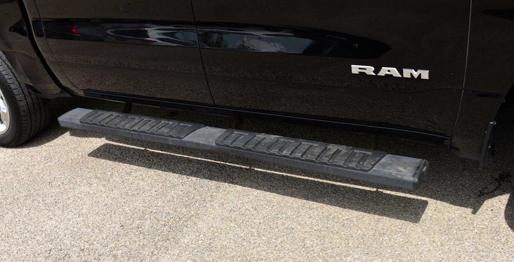 Used 2022 RAM 1500 Big Horn AWD/4WD image 9