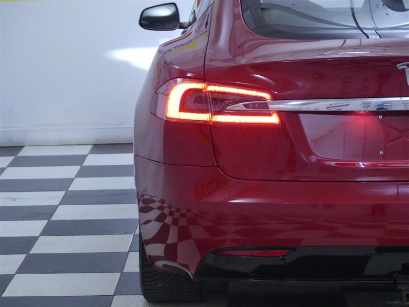 Used 2020 Tesla Model S Long Range Plus image 28