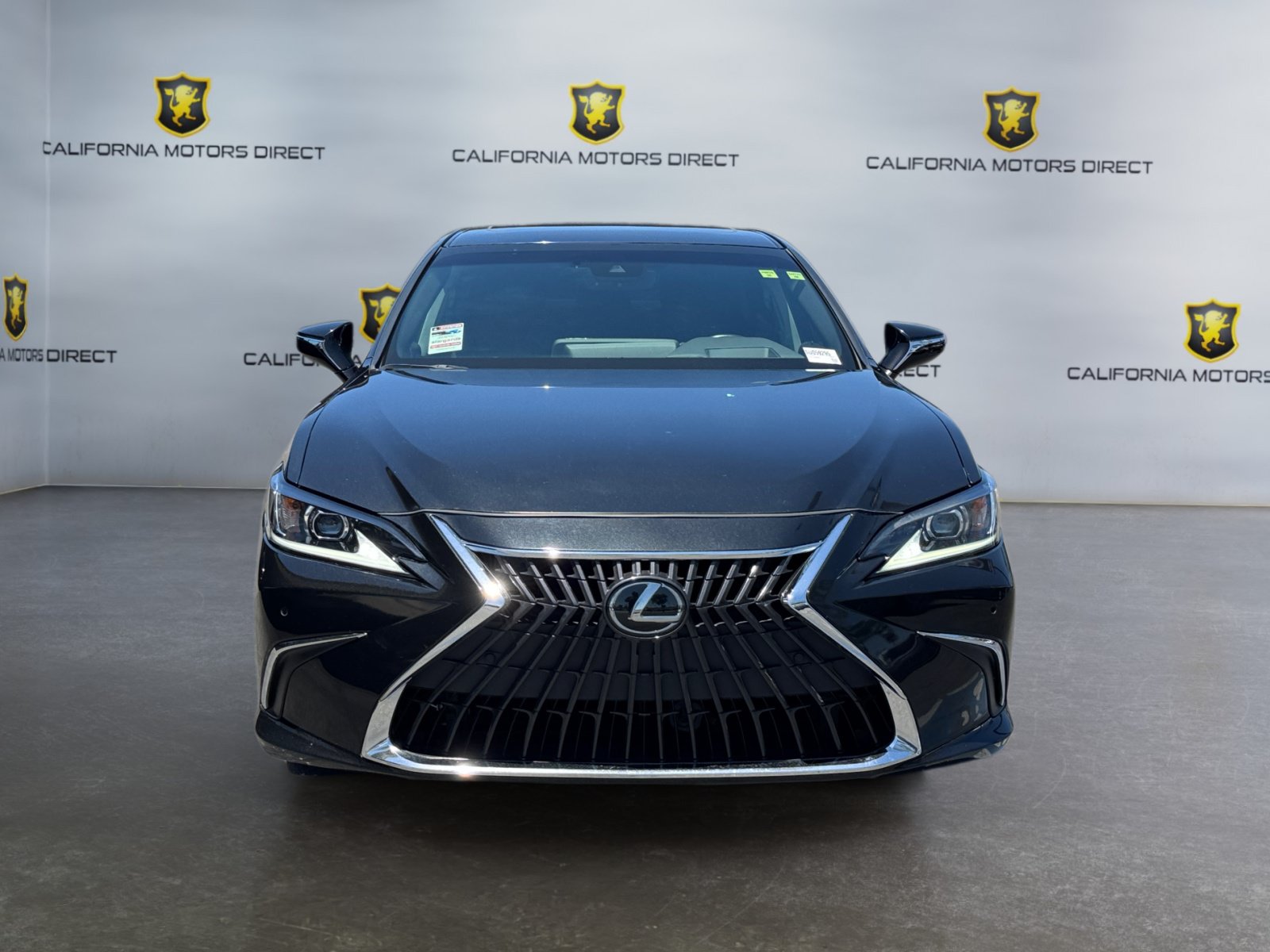 Used 2025 Lexus ES 300h w/ Premium Package FWD image 8