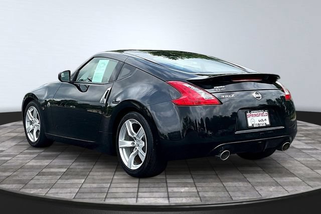 Used 2012 Nissan 370Z Coupe RWD image 4