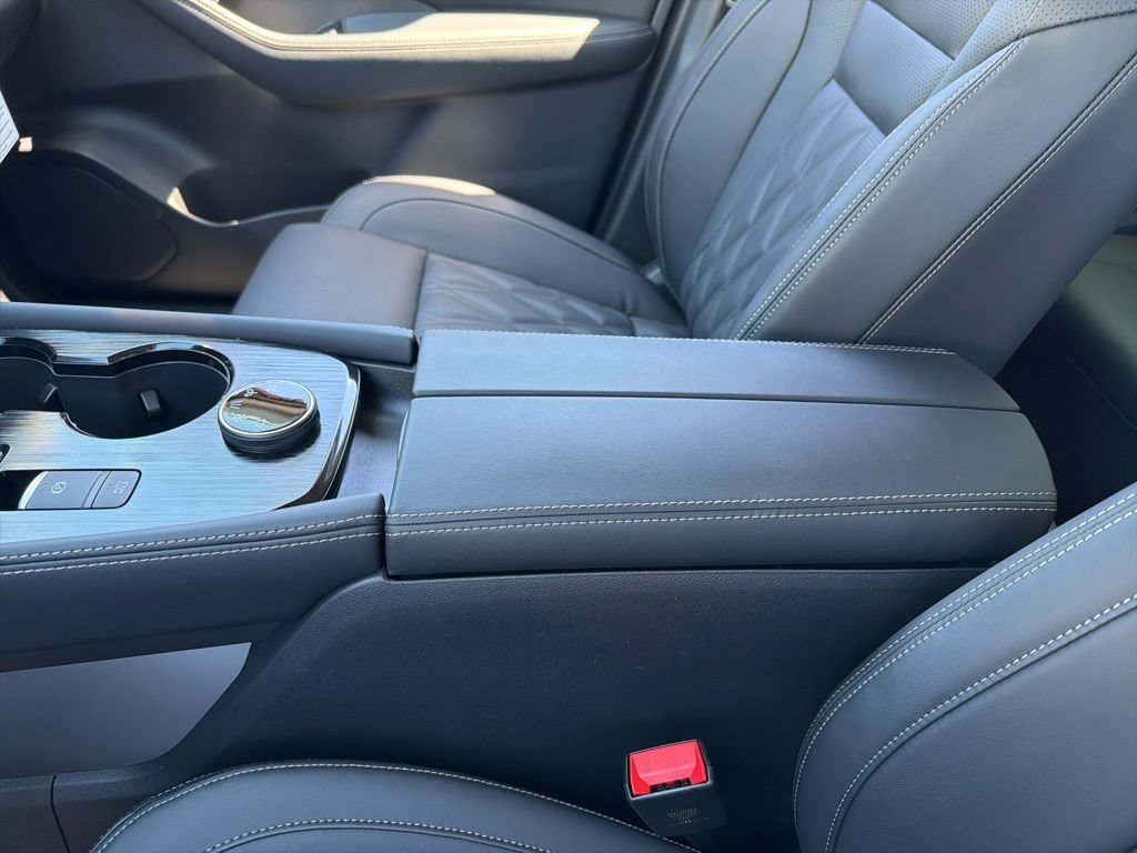 New 2026 Nissan Rogue Platinum AWD/4WD image 11