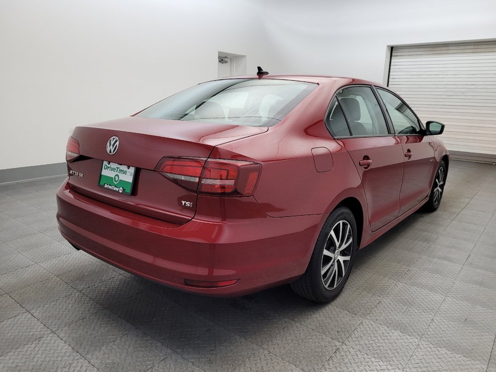 Used 2016 Volkswagen Jetta SE image 9