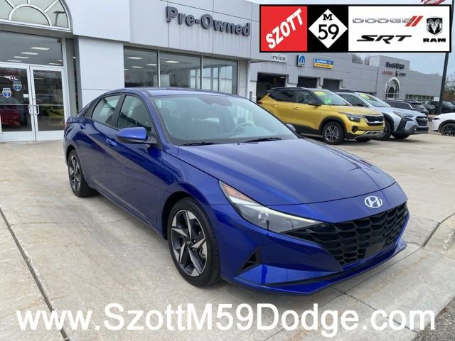 Used 2023 Hyundai Elantra SEL w/ Convenience Package FWD image 1