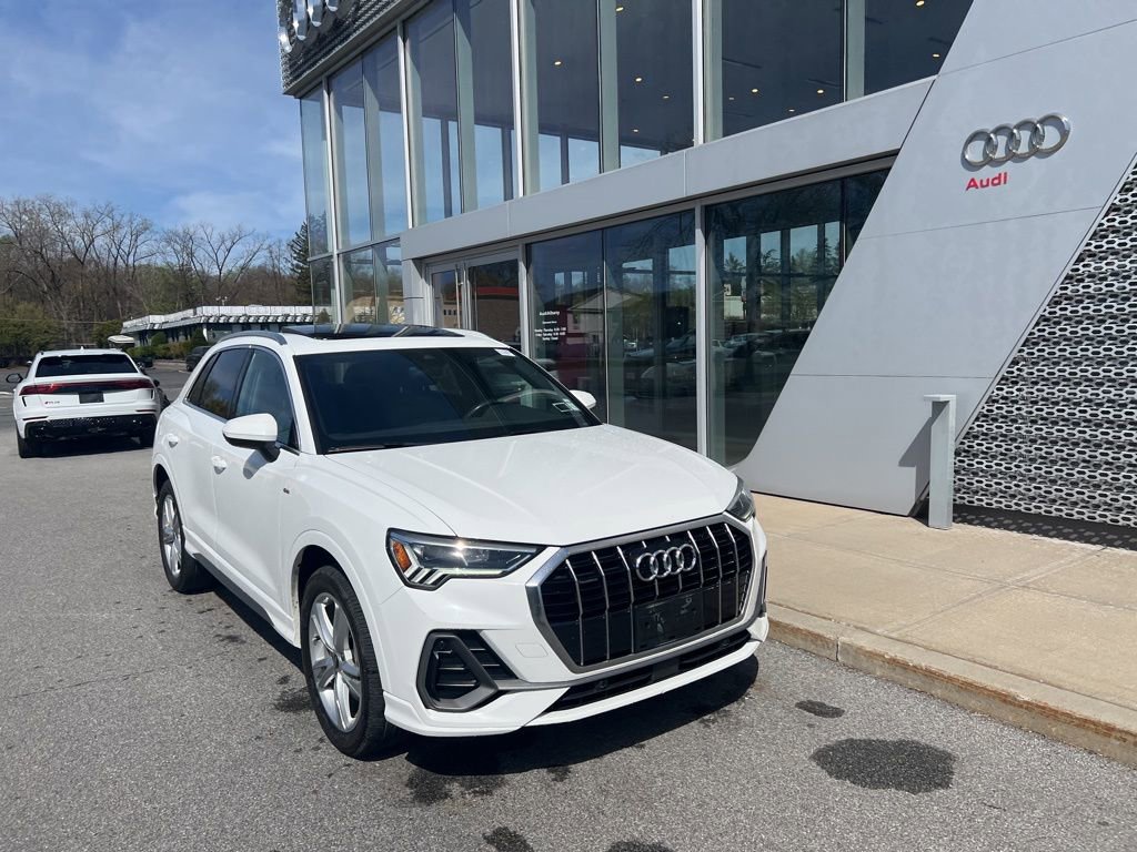 Used 2021 Audi Q3 2.0T Premium Plus w/ Premium Plus Package image 5