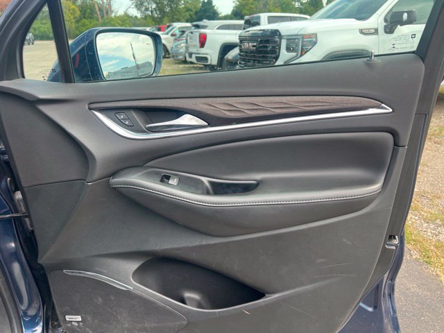 Used 2023 Buick Enclave Avenir w/ Trailering Package, 5000 lbs. AWD/4WD image 10