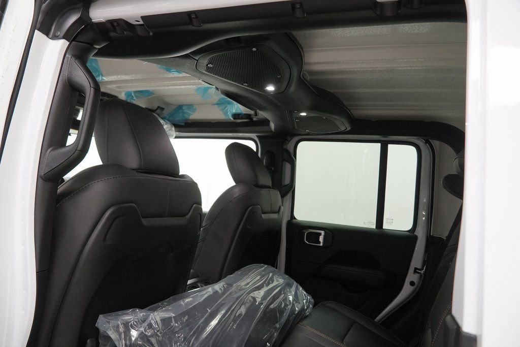 New 2026 Jeep Gladiator Sport image 18