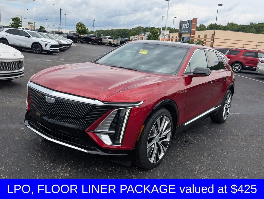 Used 2025 Cadillac Lyriq Luxury w/ LPO, Floor Liner Package AWD/4WD image 3