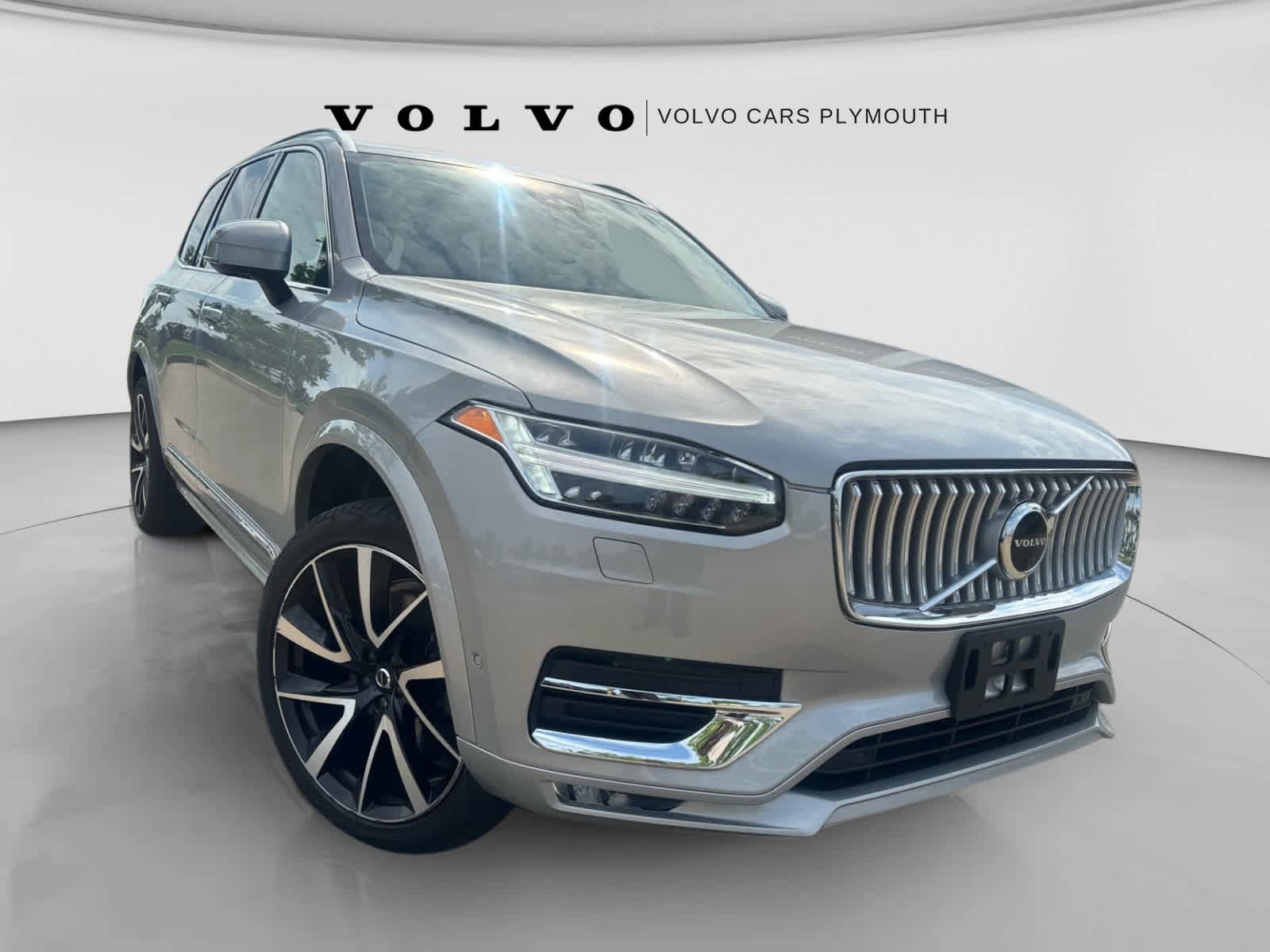 Used 2023 Volvo XC90 B6 Plus w/ Protection Package Premier AWD/4WD image 3