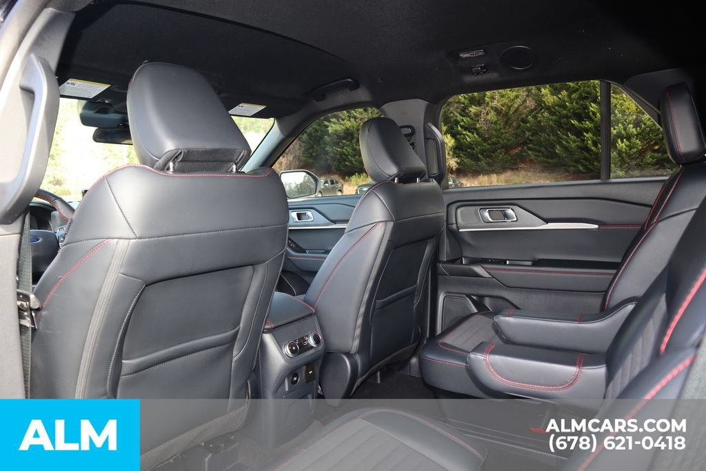 Used 2025 Ford Explorer ST-Line AWD/4WD image 16