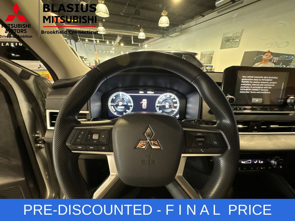 Used 2025 Mitsubishi Outlander ES AWD/4WD image 20