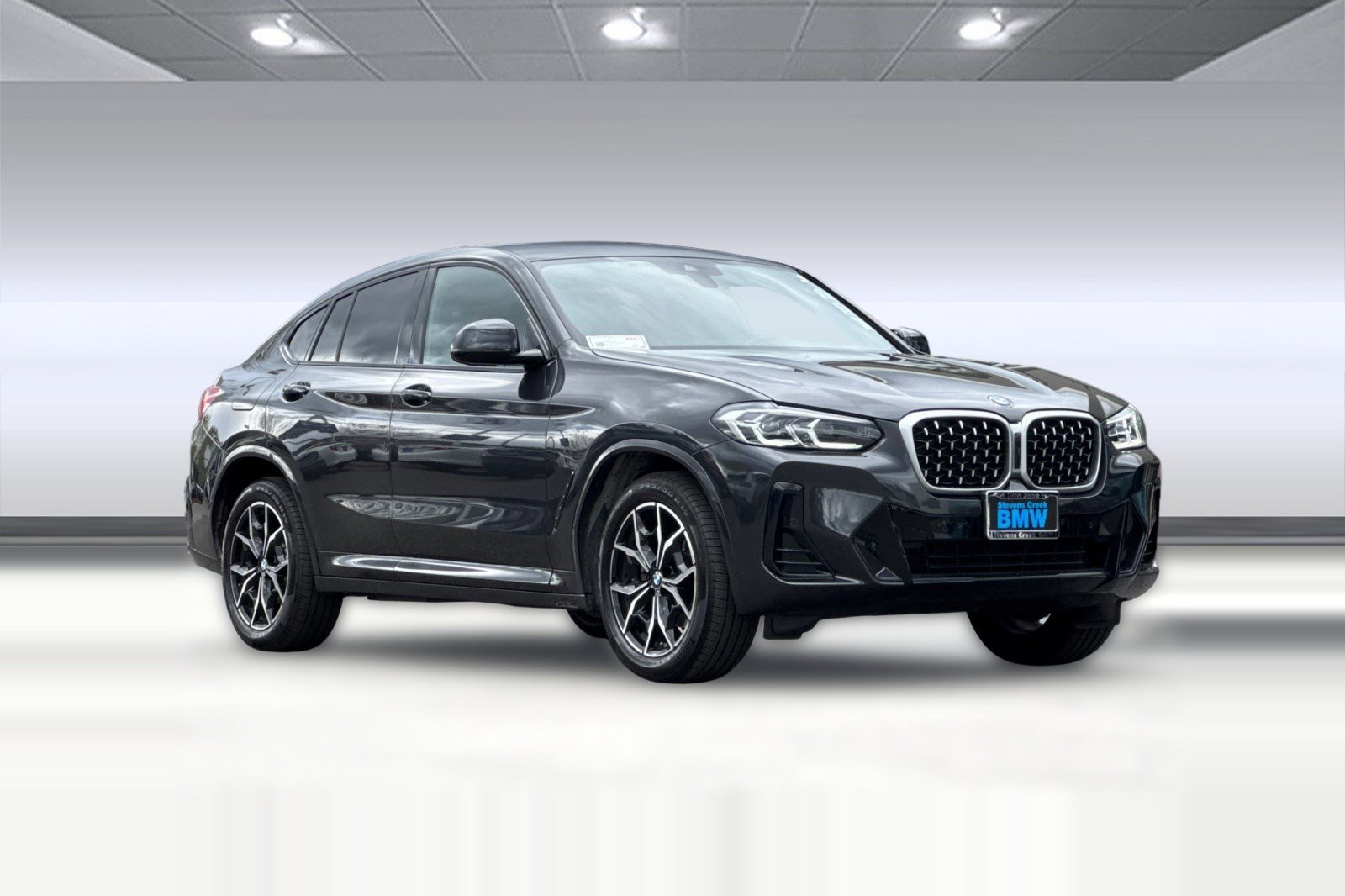 Used 2025 BMW X4 xDrive30i image 6