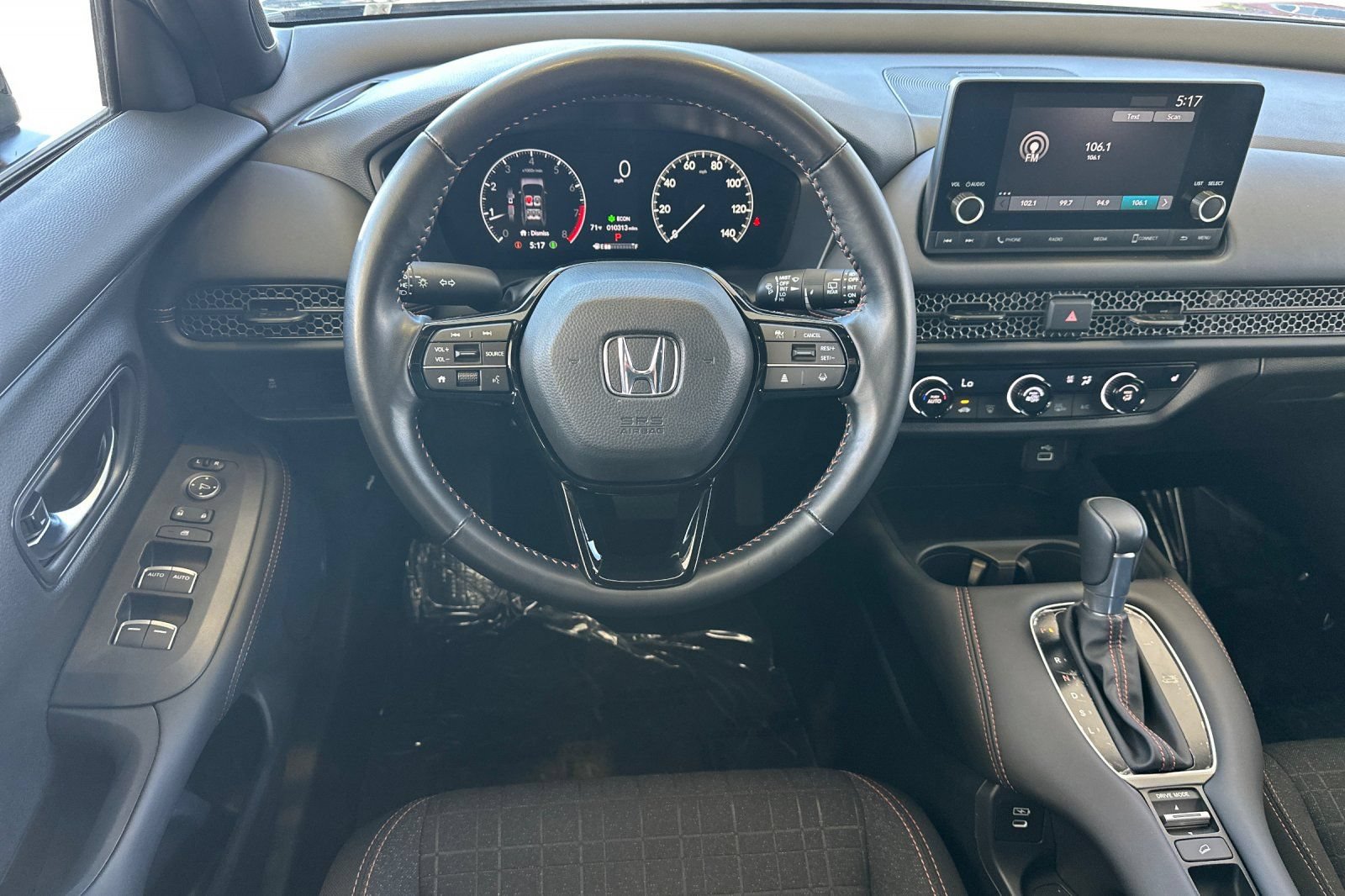 Certified 2025 Honda HR-V Sport image 15