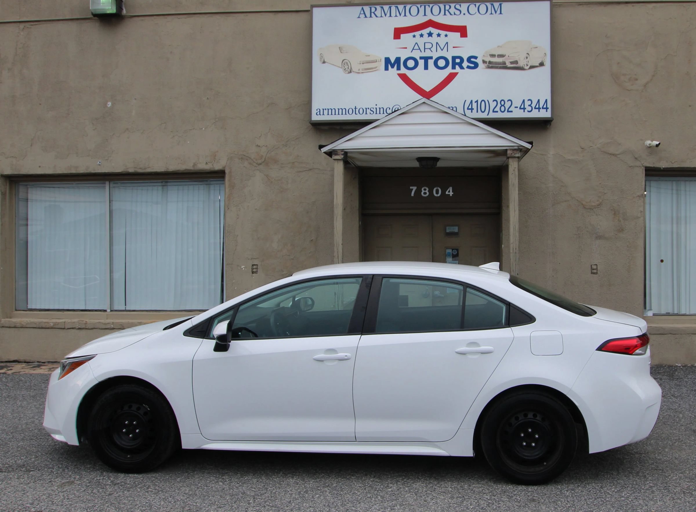 Used 2022 Toyota Corolla LE FWD image 5