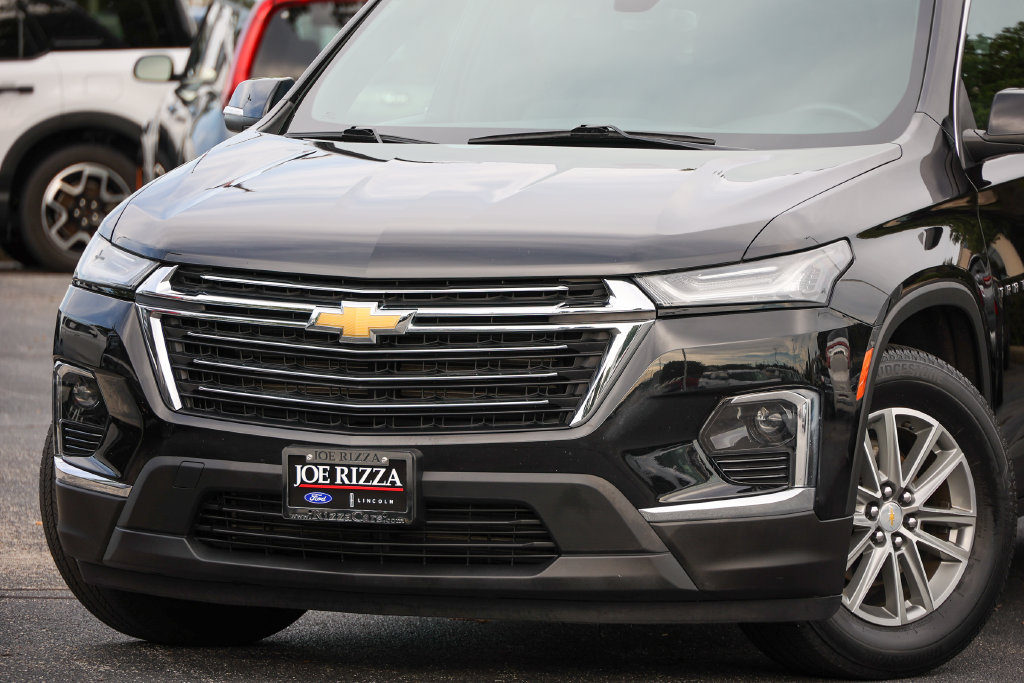 Used 2023 Chevrolet Traverse LT FWD image 19