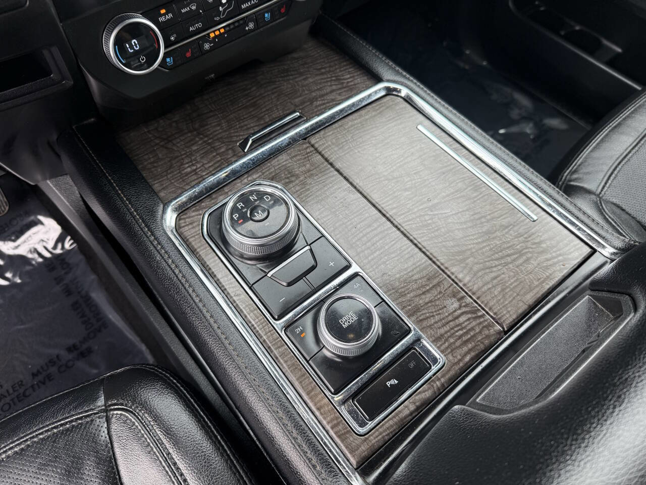 Used 2020 Ford Expedition Limited image 8