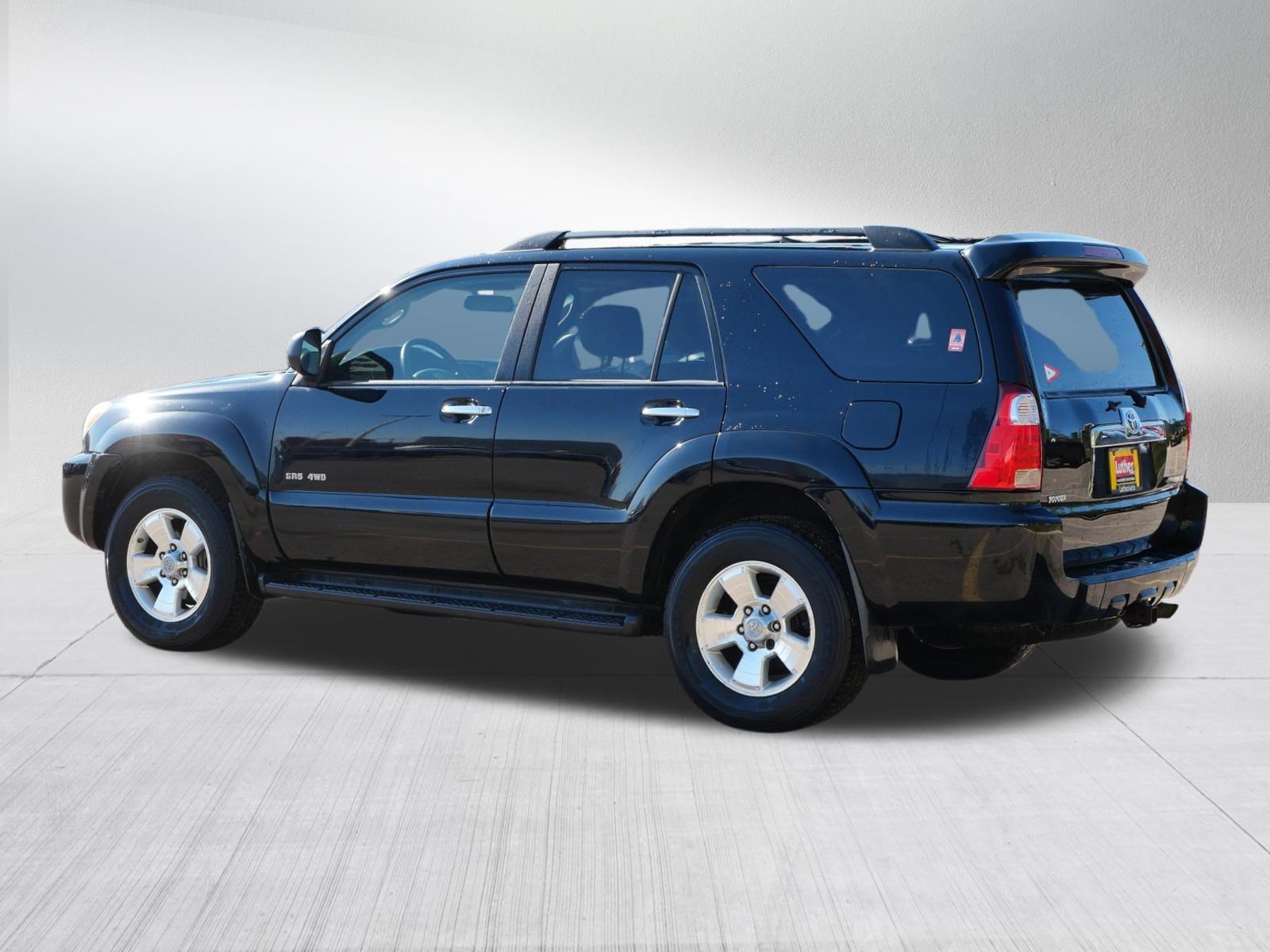 Used 2007 Toyota 4Runner SR5 AWD/4WD image 5