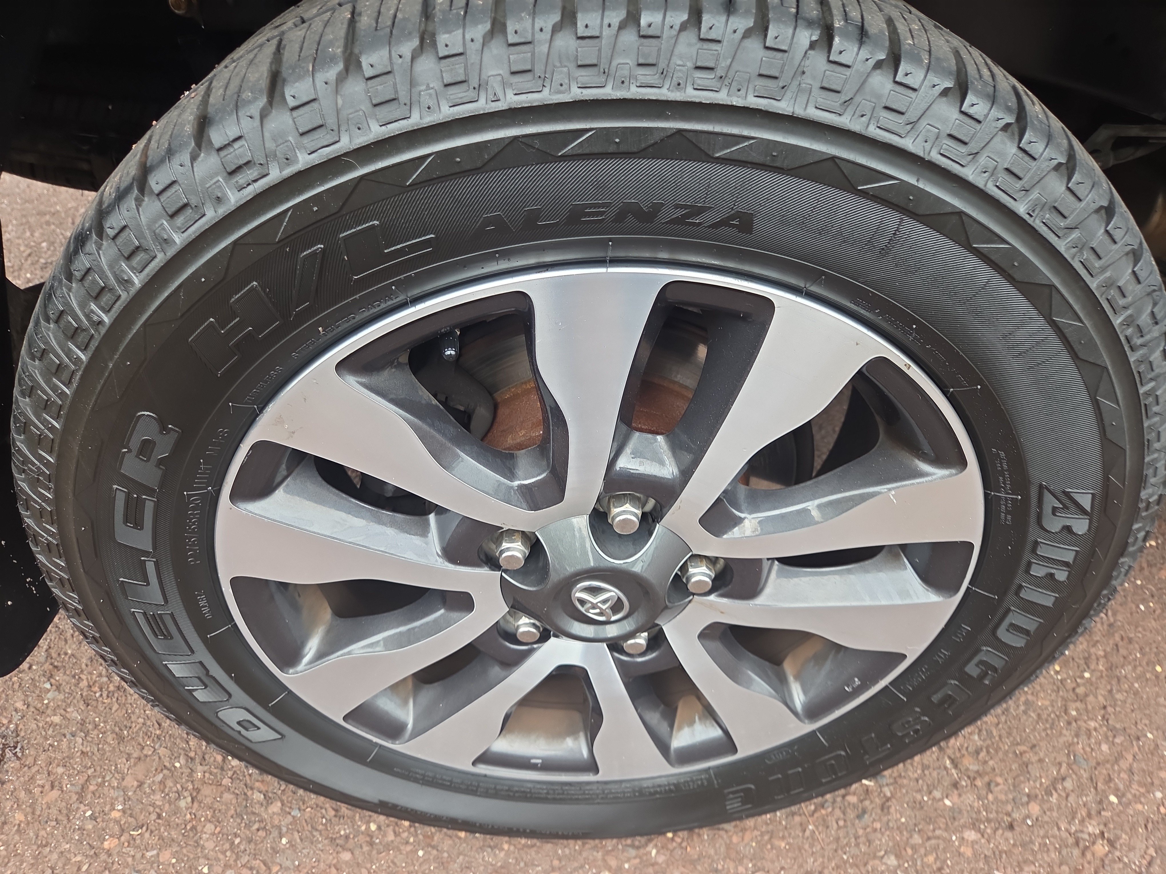 Used 2018 Toyota Tundra Limited w/ Limited Premium Package AWD/4WD image 9