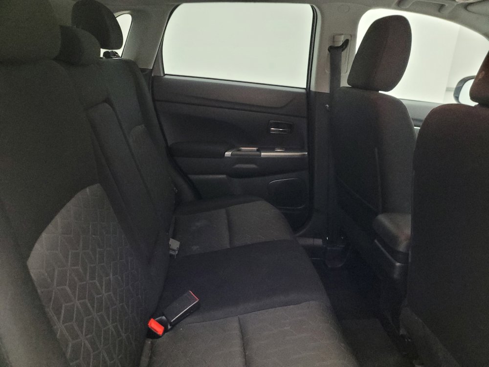 Used 2021 Mitsubishi Outlander Sport SE FWD image 19