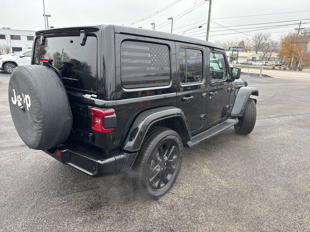 Used 2021 Jeep Wrangler Unlimited Sahara image 3